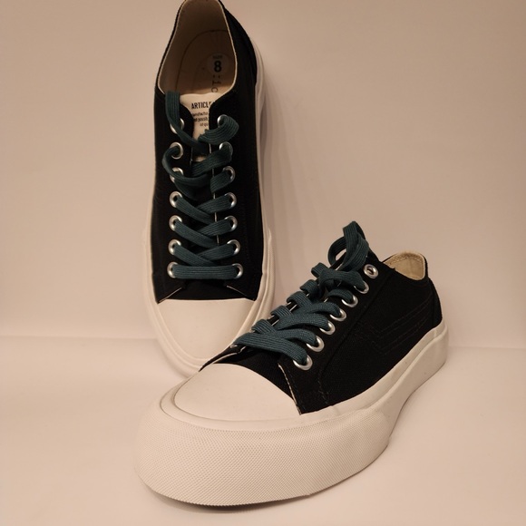 Article No. 1007-1-2193 Dynatec Black w/Green Laces Canvas Sneakers Men’s Size 8 - Picture 2 of 11